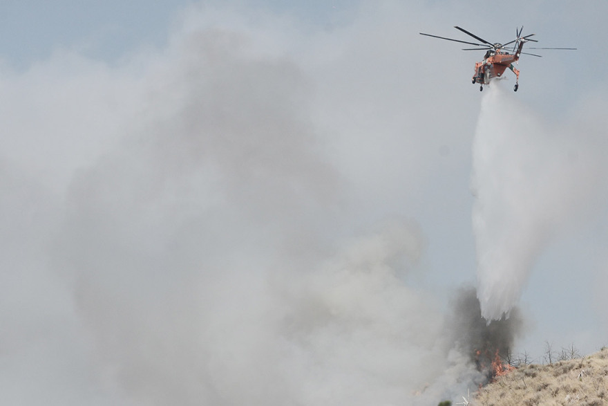 Φωτιά στον Καρέα