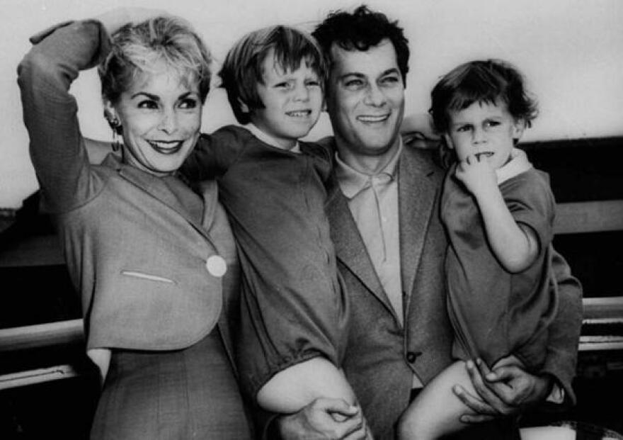 Τόνι Κέρτις: Δέκα χρόνια χωρίς τον αιώνιο ζεν πρεμιέ και το μυστικό της επιτυχίας του