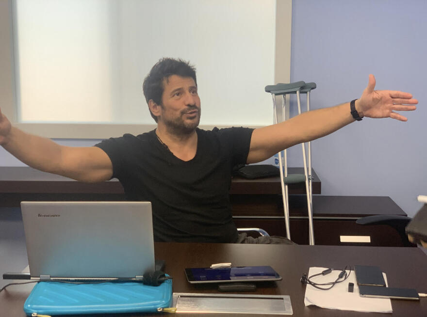 Αλέξης Γεωργούλης: Ευρωβουλευτής ή σταρ; 