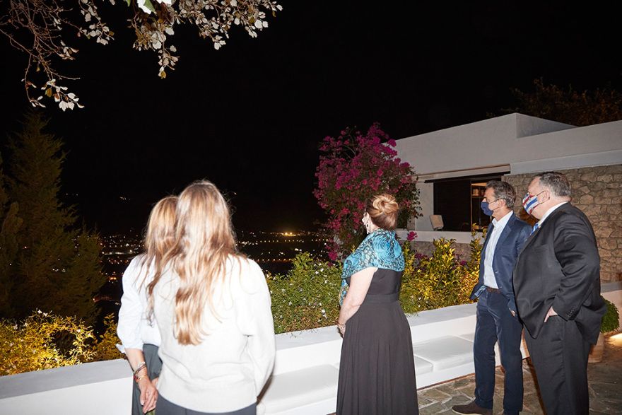 Γιατί ο Πομπέο επέλεξε να μην ταξιδέψει στην Τουρκία - Δείτε βίντεο από την επίσκεψη στα Χανιά