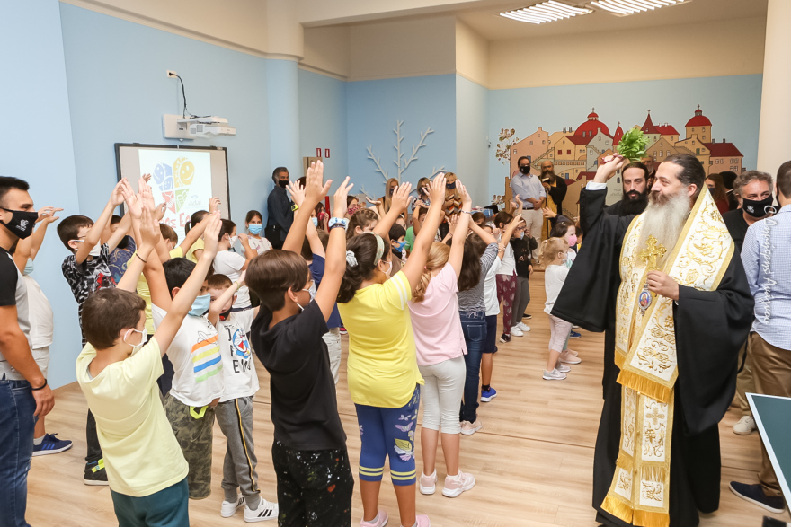 Η Ιερά Μητρόπολη Φθιώτιδος και η «ΑΠΟΣΤΟΛΗ» άνοιξαν την αγκαλιά τους στα παιδιά της Λαμίας