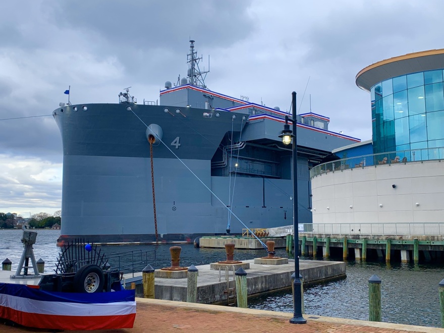 Ποιο είναι το ελικοπτεροφόρο USS Hershel «Woody» Williams που έρχεται στη Σούδα