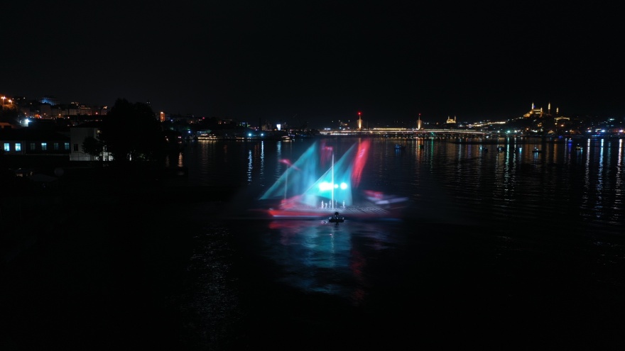 Φιέστες στον Βόσπορο με τον Μπαρμπαρόσα... Ποσειδώνα