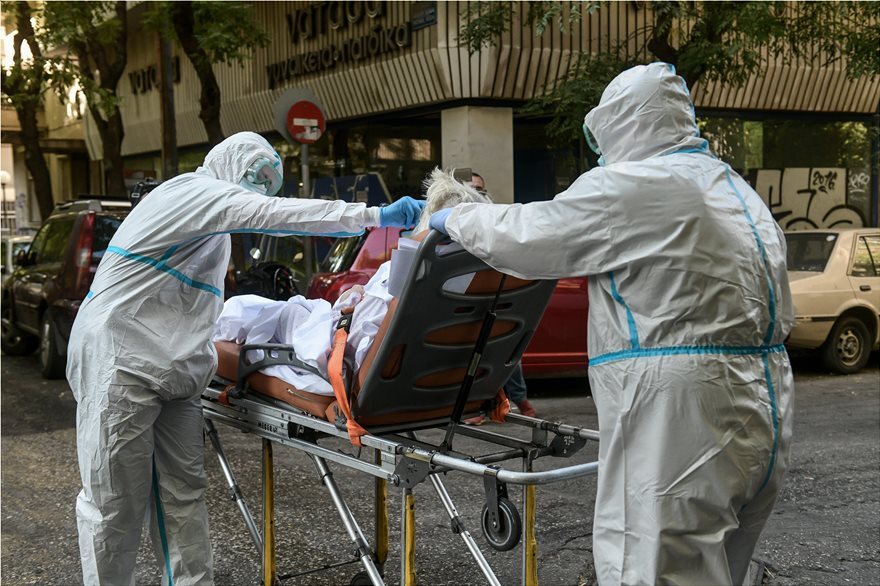 Κορωνοϊός: Εφιάλτης στο γηροκομείο «Αττική» - Νοσηλευτές νοσούσαν εδώ και δυο εβδομάδες!  