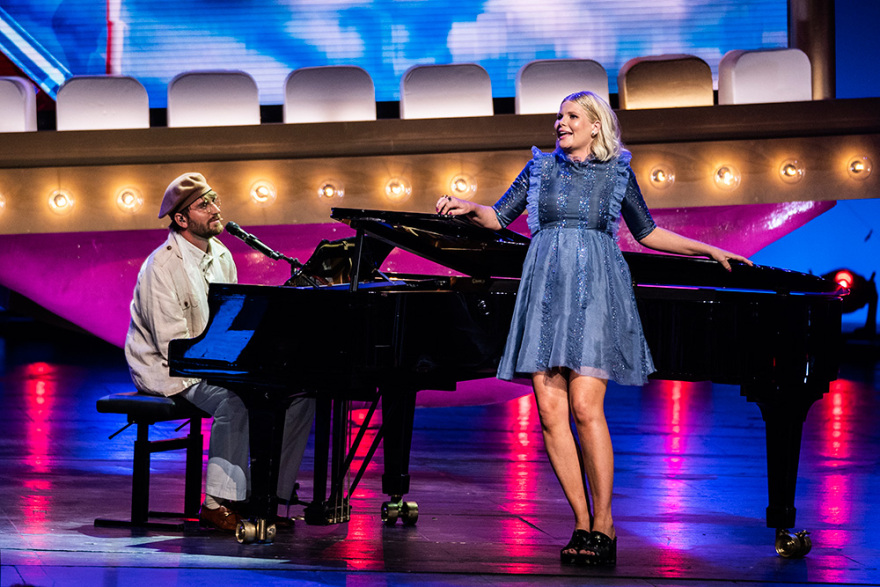  Δανία: «Ο διευθυντής μου ζήτησε στοματικό σεξ, αλλιώς η καριέρα μου τέλος» καταγγέλλει παρουσιάστρια 