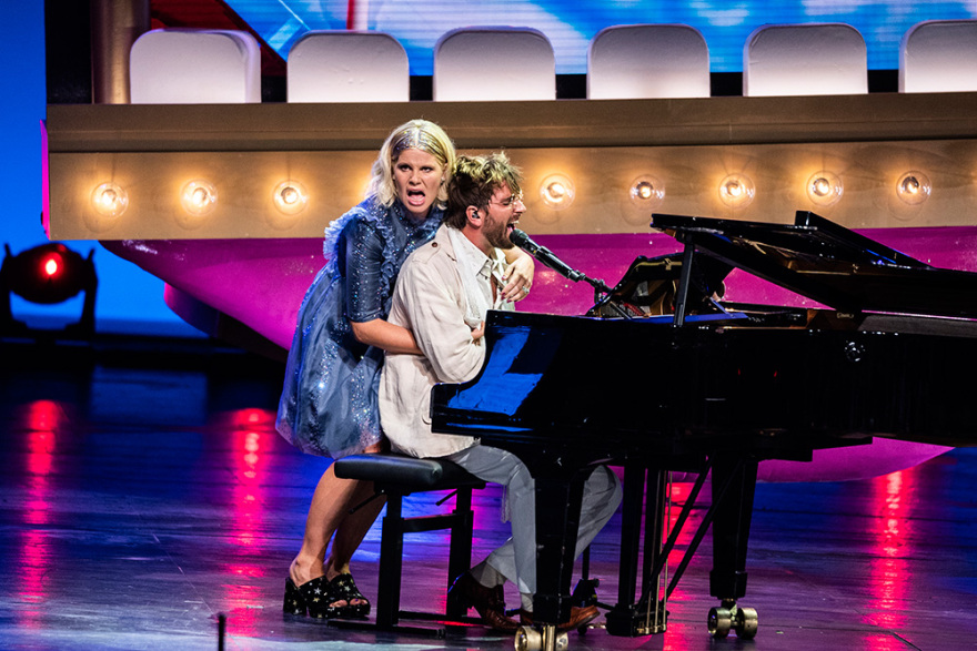  Δανία: «Ο διευθυντής μου ζήτησε στοματικό σεξ, αλλιώς η καριέρα μου τέλος» καταγγέλλει παρουσιάστρια 