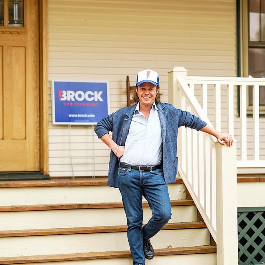 Μπροκ Πιρς: Από τις ταινίες του Disney στα εκατομμύρια του bitcoin και τώρα στην υποψηφιότητα για τον Λευκό Οίκο