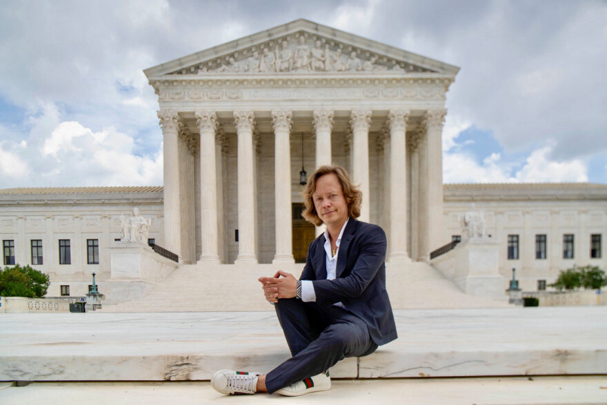 Μπροκ Πιρς: Από τις ταινίες του Disney στα εκατομμύρια του bitcoin και τώρα στην υποψηφιότητα για τον Λευκό Οίκο