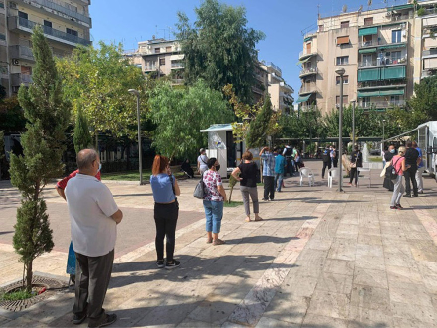Κορωνοϊός: «Rapid test» στην πλατεία του Αγίου Παντελεήμονα 