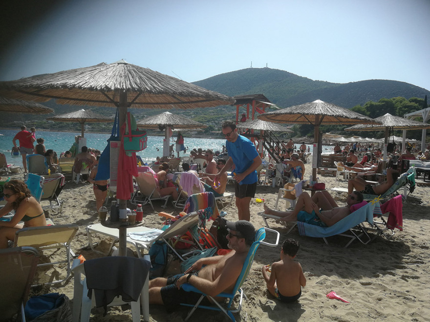  Στις παραλίες οι Αθηναίοι... μετά τις υψηλές για την εποχή θερμοκρασίες