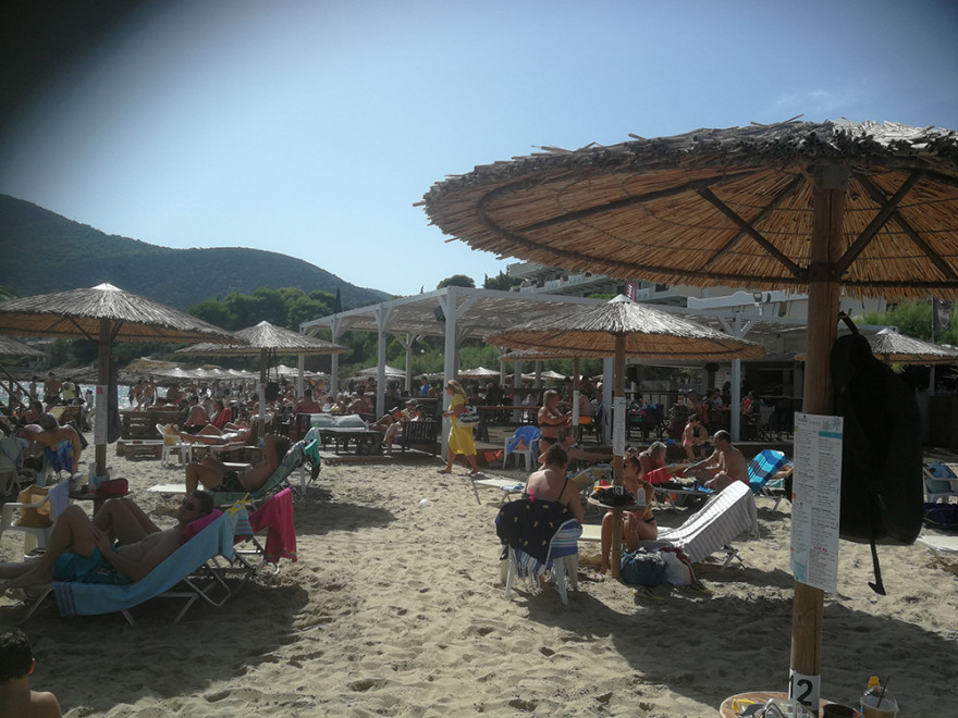  Στις παραλίες οι Αθηναίοι... μετά τις υψηλές για την εποχή θερμοκρασίες