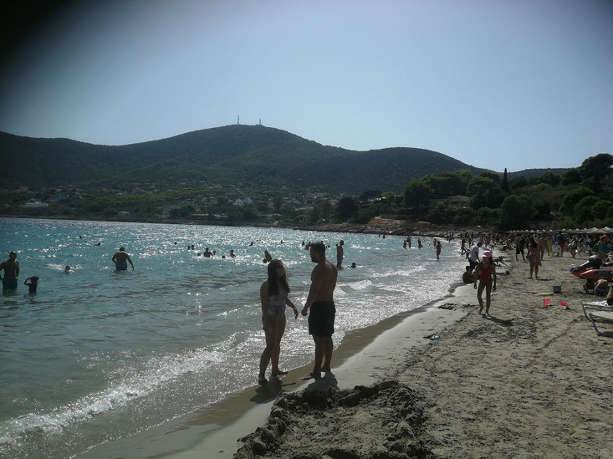  Στις παραλίες οι Αθηναίοι... μετά τις υψηλές για την εποχή θερμοκρασίες
