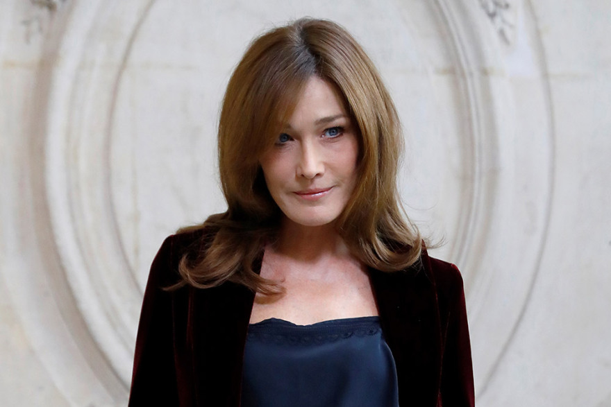 Κάρλα Μπρούνι: «Για την αγάπη έχουμε δωμάτιο με κλειδαριά και χοντρούς τοίχους»