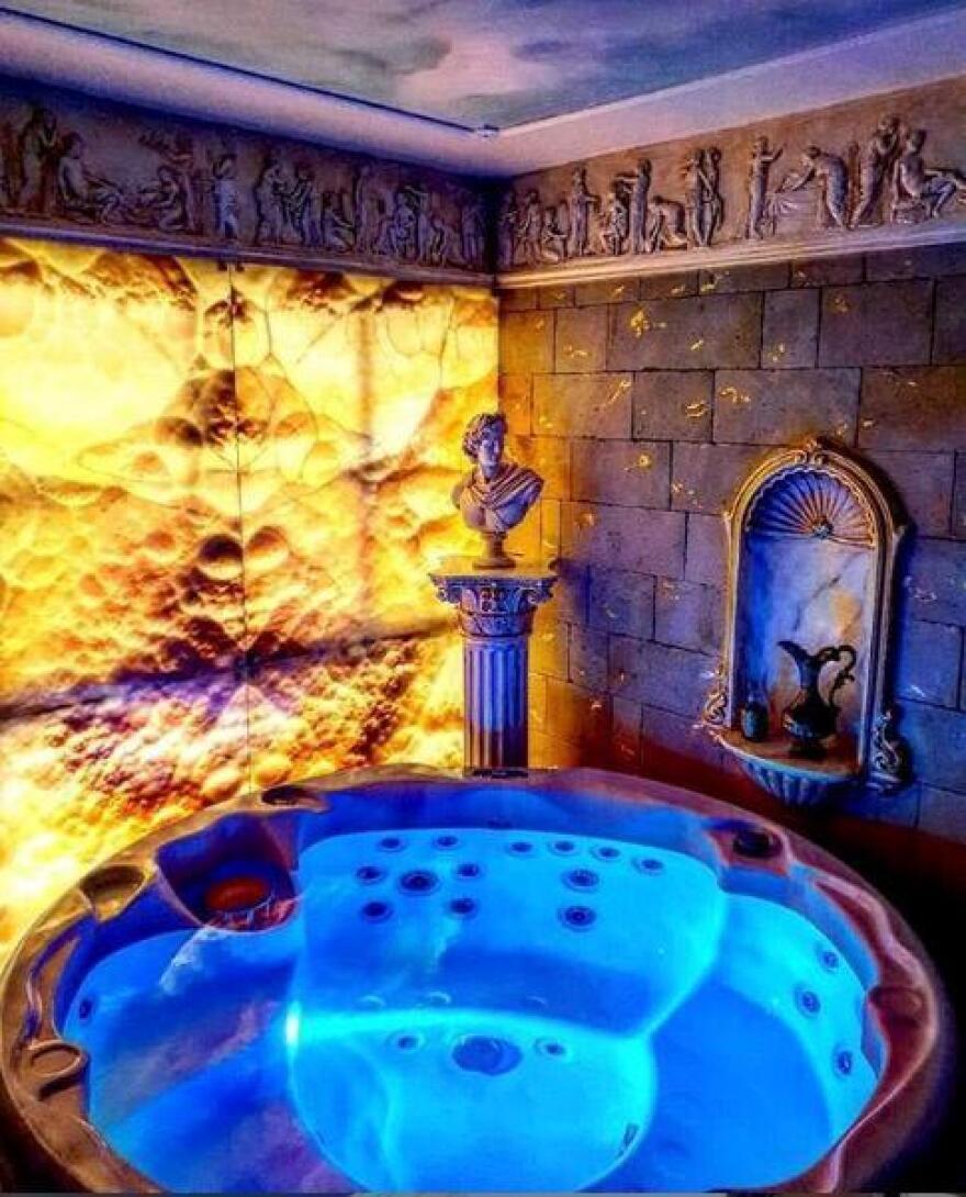 Κύκλωμα μαστροπείας: «Μας κρατούσε ομήρους με κόκα και εκβιασμούς»