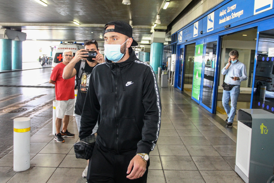 ΑΕΚ: Έφτασε στην Αθήνα ο Τάνκοβιτς