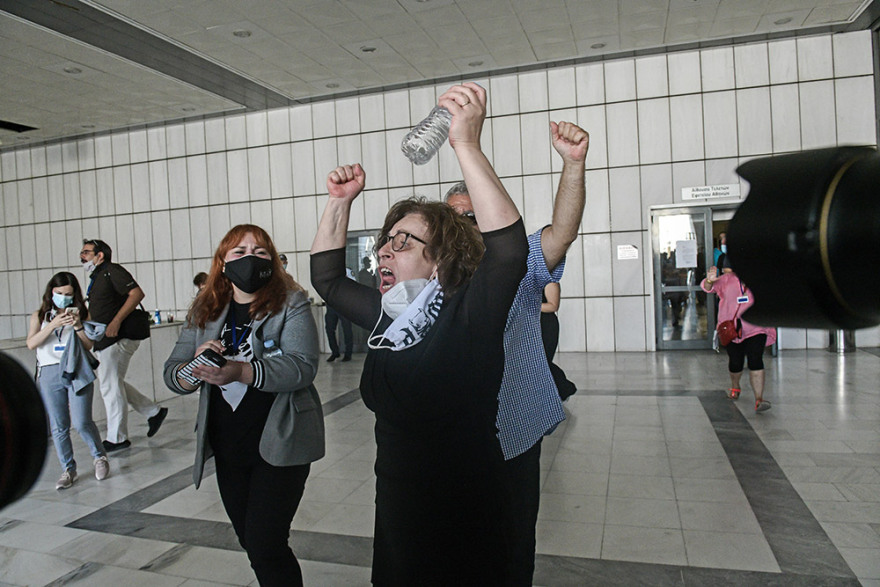 Δίκη Χρυσής Αυγής - Μάγδα Φύσσα: «Ο Παύλος τα κατάφερε... Γιε μου!»