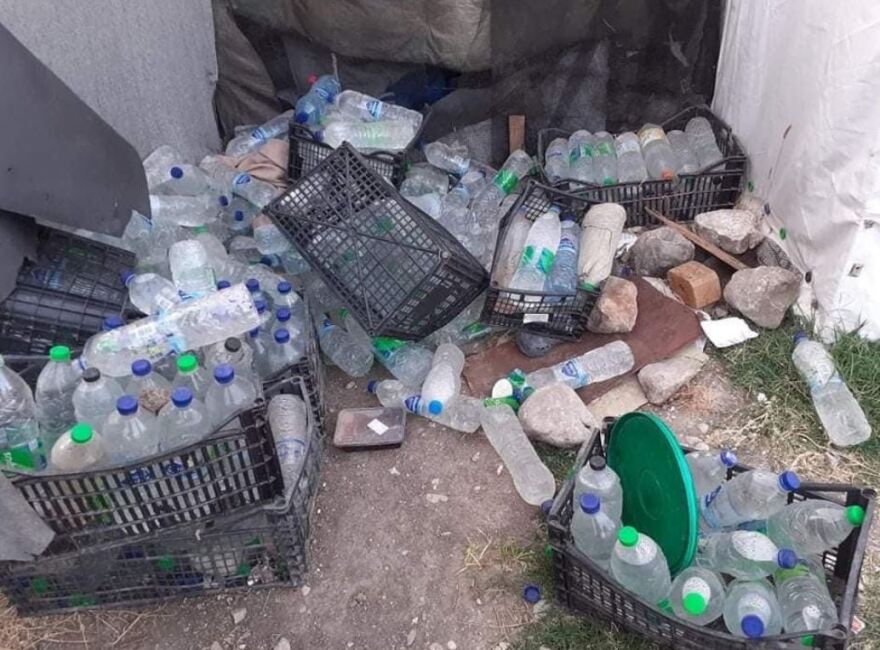 Μόρια: Σκουπιδότοπος το καμένο ΚΥΤ - Για «υγειονομική βόμβα» μιλούν οι κάτοικοι