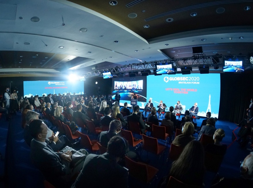 Δένδιας: Η Ελλάδα αισθάνθηκε πολλές φορές μόνη στην κρίση με την Τουρκία