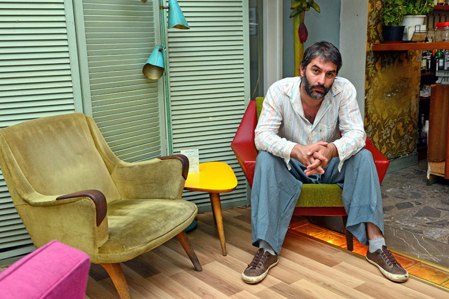 Τι δουλειά έχει ένας Μπισμπίκης στις «Άγριες Μέλισσες»;