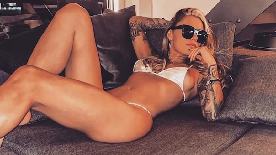 Sophia Tomalla: Η καλλονή σύντροφος του Κάριους βρίσκεται στην Ελλάδα για τα γυρίσματα reality show