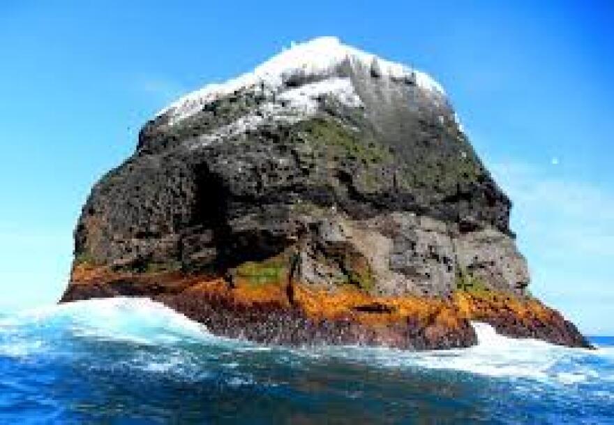 Κολμπαϊνσέι και Οκινοτορισίμα: Δύο νησιά που χάνονται και οι «μάχες» για την ΑΟΖ τους