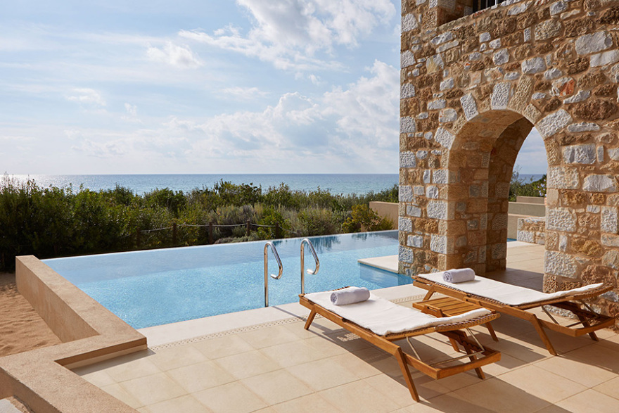 Costa Navarino: Ξεχωρίζει ανάμεσα στα 30 καλύτερα resorts της Ευρώπης