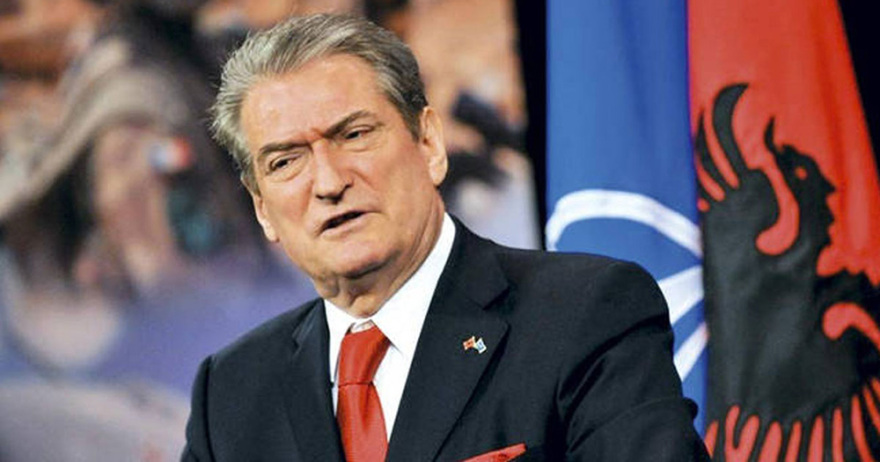 Αλβανία 1997:Η εξέγερση των πυραμίδων, η σύγκρουση βορρά-νότου και η λεηλασία των αποθηκών του Στρατού