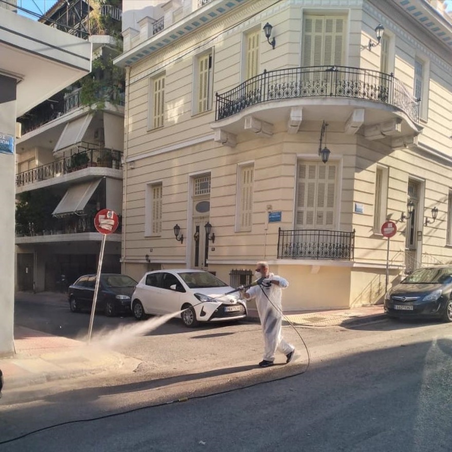 Δήμος Αθηναίων: Σε Θησείο και Άνω Πετράλωνα η κυριακάτικη δράση καθαριότητας και απολύμανσης