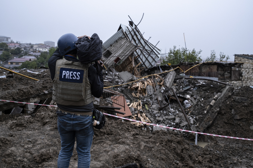 Αζερμπαϊτζάν: Νέοι σφοδροί βομβαρδισμοί στο Ναγκόρνο Καραμπάχ - Στα χαρτιά η εκεχειρία 