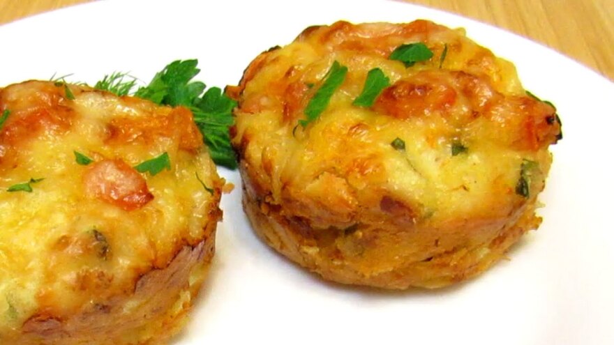 Πώς θα φτιάξετε λαχταριστά αλμυρά muffins με κοτόπουλο