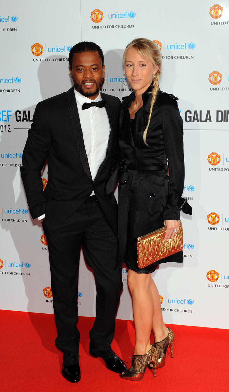 Πατρίς Εβρά: Η γυναίκα του πρώην άσου της Γιουνάιτεντ έμαθε για την ερωμένη του... από τα social media!