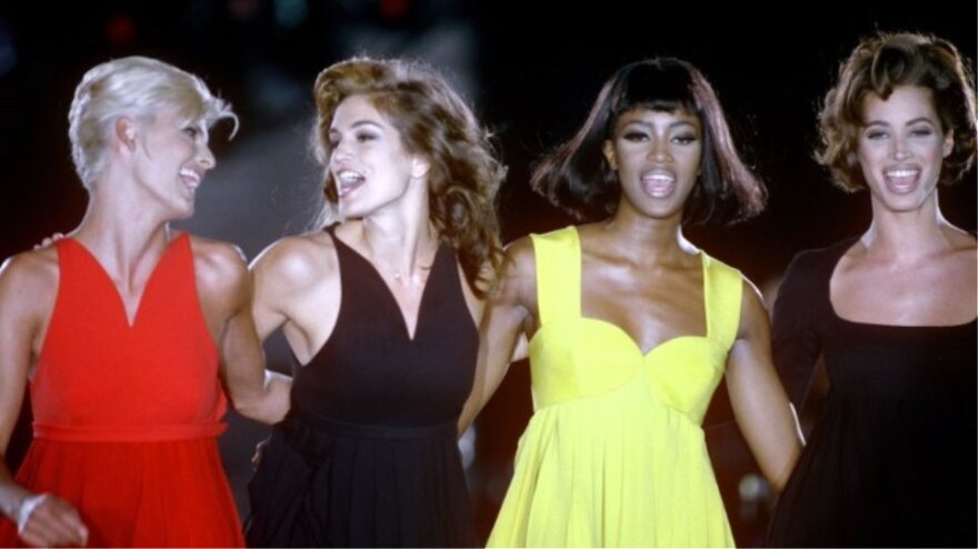 Ο Βασίλειος Κωστέτσος και τα super models της δεκαετίας του 80