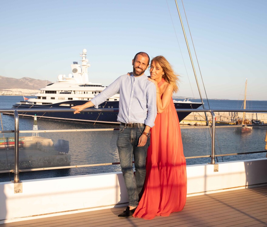 Κωνσταντίνος Βενετόπουλος: Ο σκηνοθέτης που λάτρεψαν η Τζένιφερ Λόπεζ και ο Μπάιντεν