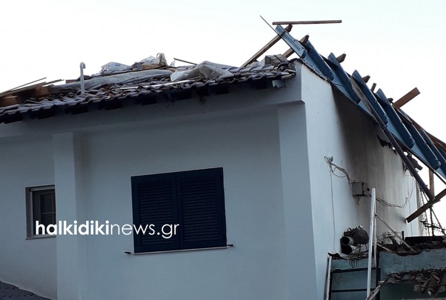 Χαλκιδική: Καταστροφές από ανεμοστρόβιλο στον Νέο Μαρμαρά 