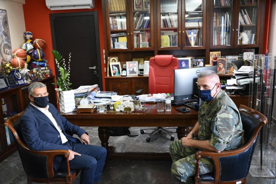 Αρχηγός ΓΕΕΘΑ Φλώρος: Υπάρχει αποφασιστικότητα και ψυχραιμία - Να είναι ήσυχοι οι Έλληνες 