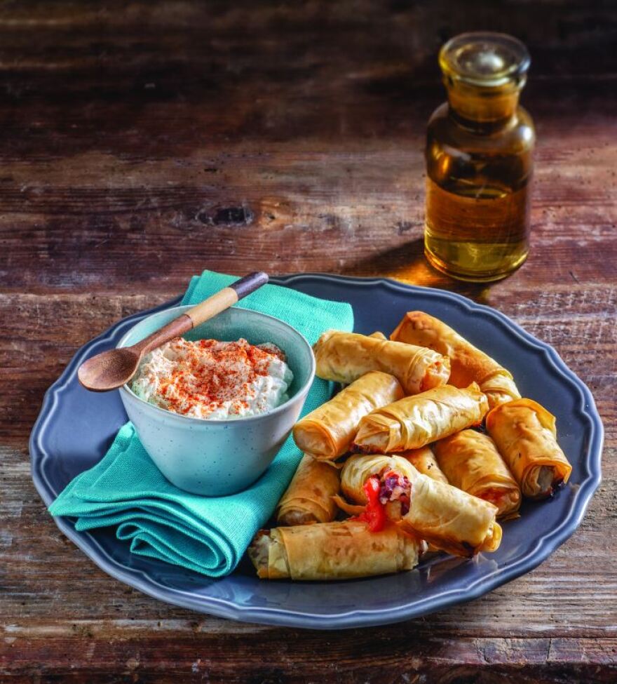 Συνταγή: Πώς θα φτιάξετε τα πιο τραγανά πιτάκια Καισαρείας 