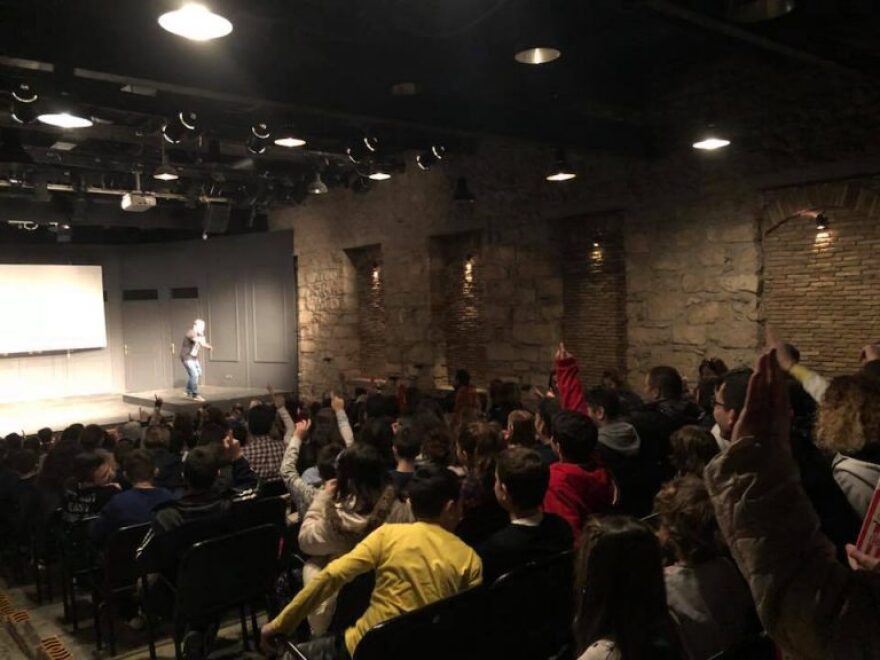 Comedy club για παιδιά με τον Γιώργο Χατζηπαύλου