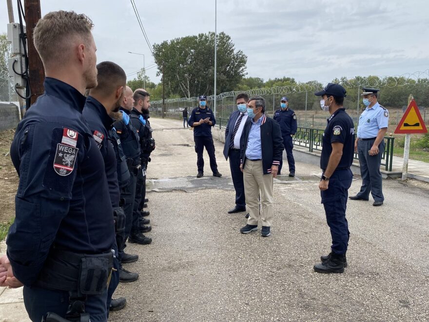 Στον Έβρο μαζί με τον πρωθυπουργό ο Λευτέρης Οικονόμου 