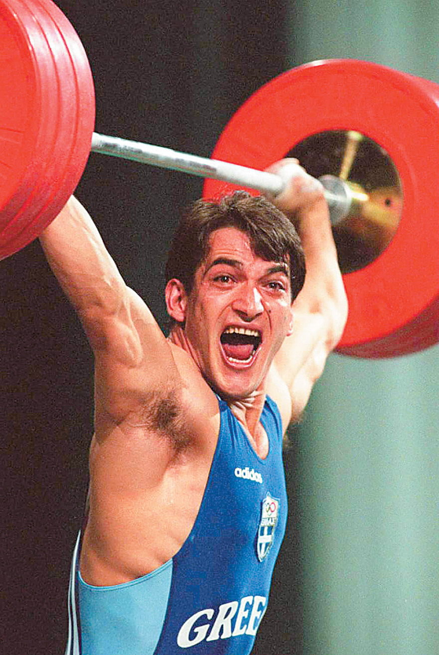 Ο Πύρρος Δήμας στον Δημήτρη Δανίκα: Έλληνας από τη Χειμάρρα, πάππου προς πάππου