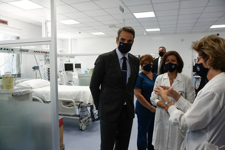 Μητσοτάκης: «Δέσμευση της κυβέρνησης να αυξηθούν οι ΜΕΘ»