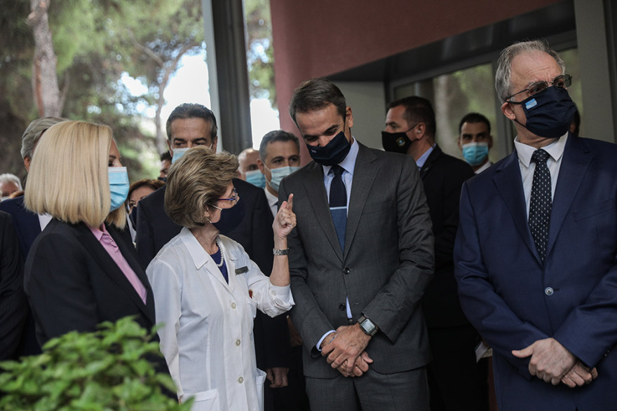 Μητσοτάκης: «Δέσμευση της κυβέρνησης να αυξηθούν οι ΜΕΘ»