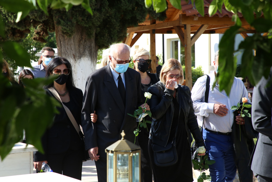 Κώστας Μπατής: Συγκίνηση στο τελευταίο αντίο