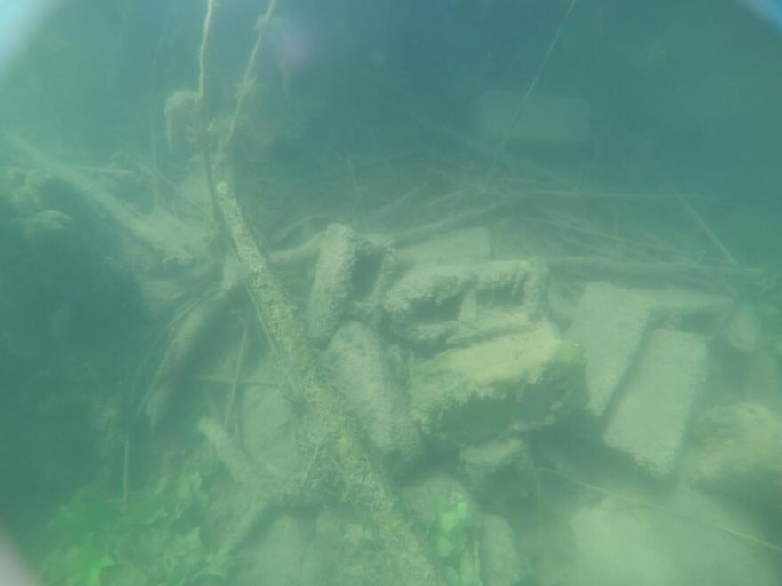 Τούρκος αξιωματούχος: Ερείπια εκκλησίας ανακαλύφθηκαν στο βάθος λίμνης στην περιοχή της Μαύρης Θάλασσας