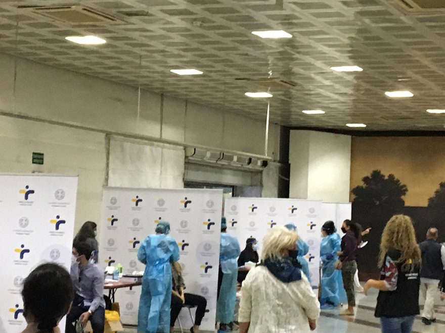 Κορωνοϊός: Δωρεάν rapid test στο Σύνταγμα - Παρόντες Κικίλιας και Αρκουμανέας