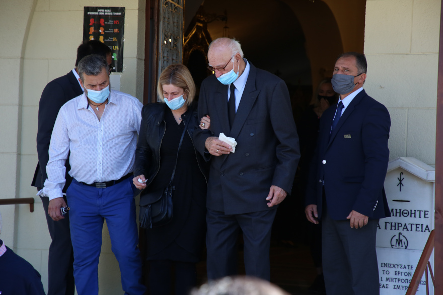 Κώστας Μπατής: Συγκίνηση στο τελευταίο αντίο