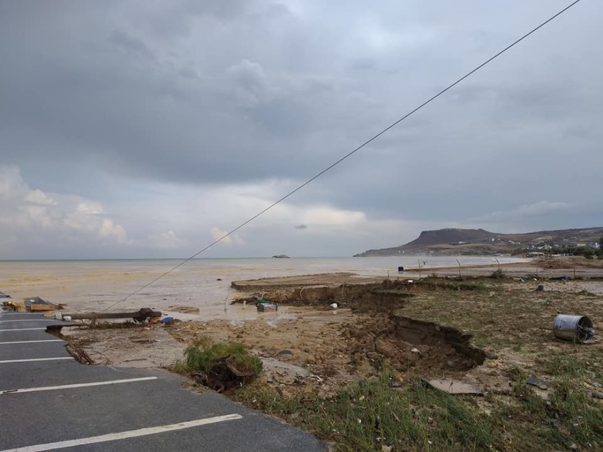 Κακοκαιρία στην Κρήτη: Απίστευτες εικόνες, πλημμύρισαν σπίτια και σχολεία - Χείμαρροι οι δρόμοι