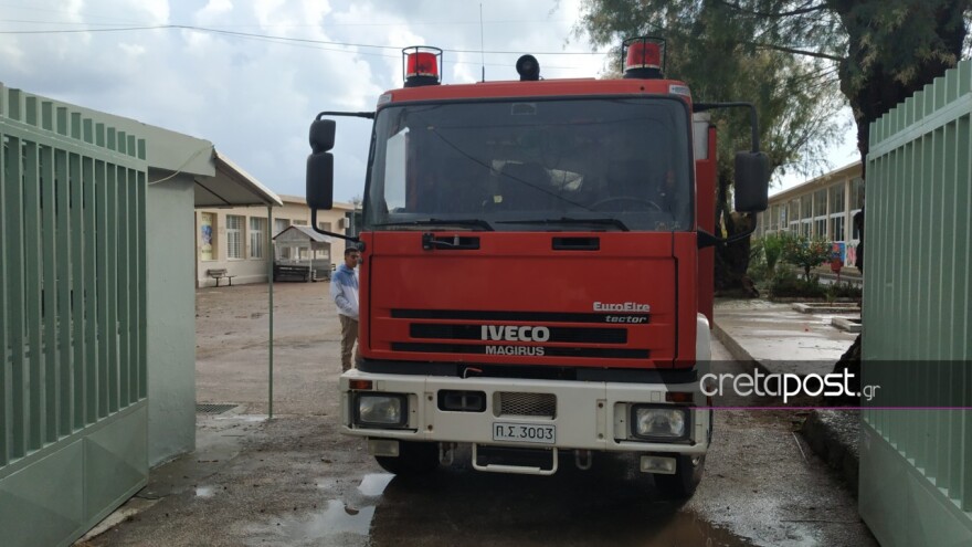 Κακοκαιρία στην Κρήτη: Απίστευτες εικόνες, πλημμύρισαν σπίτια και σχολεία - Χείμαρροι οι δρόμοι