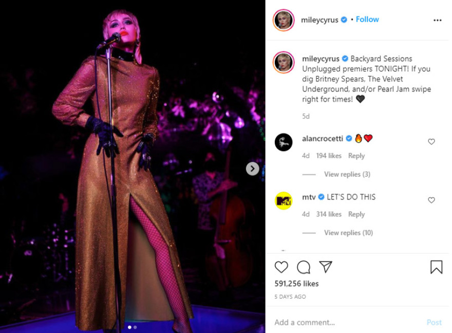 «Εξομολόγηση» από τη Μάιλι Σάιρους: «Κυνηγήθηκα από εξωγήινους ή κατανάλωσα μεγάλη ποσότητα χόρτου»