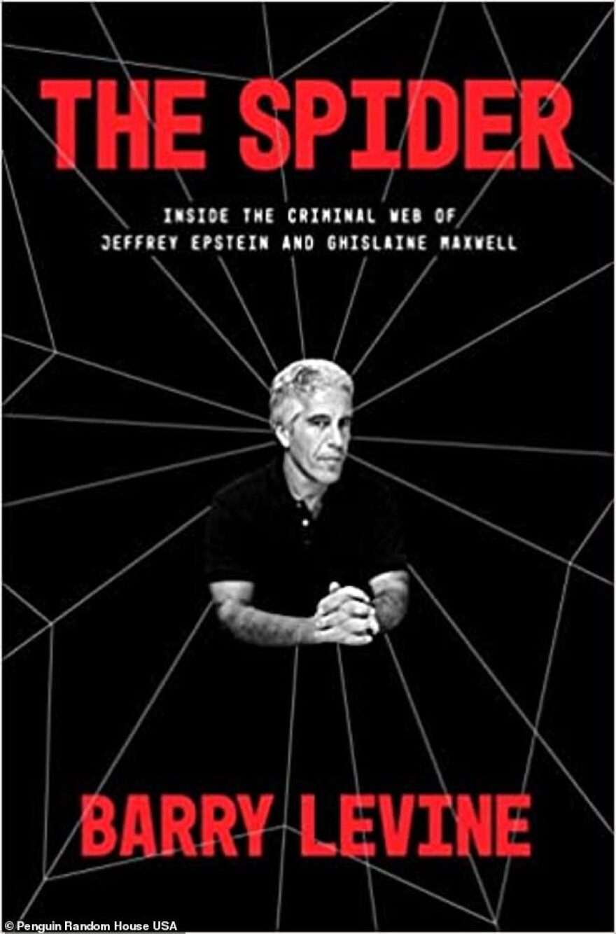 «Σκλάβα του σεξ έκανε στοματικό σεξ στον πρίγκιπα Άντριου υπό το βλέμμα της… Γκισλέιν Μάξγουελ»