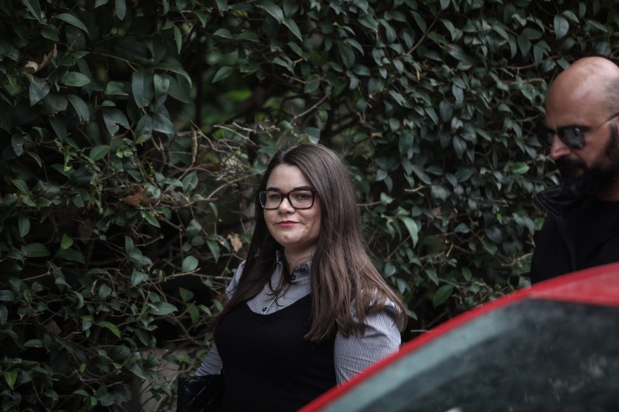 Ένας-ένας παραδίνονται οι χρυσαυγίτες - Στη ΓΑΔΑ Μιχαλολιάκος, Κασιδιάρης, Ηλιόπουλος, Γερμενής (βίντεο)